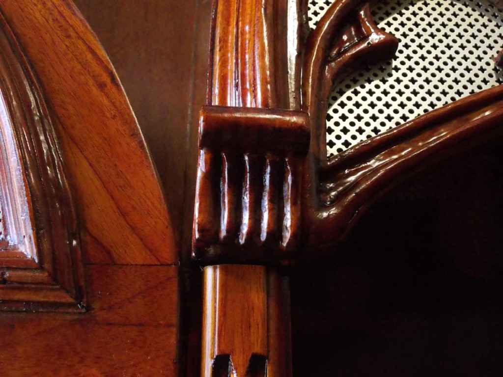 Ménsula del rosetón vista de frente