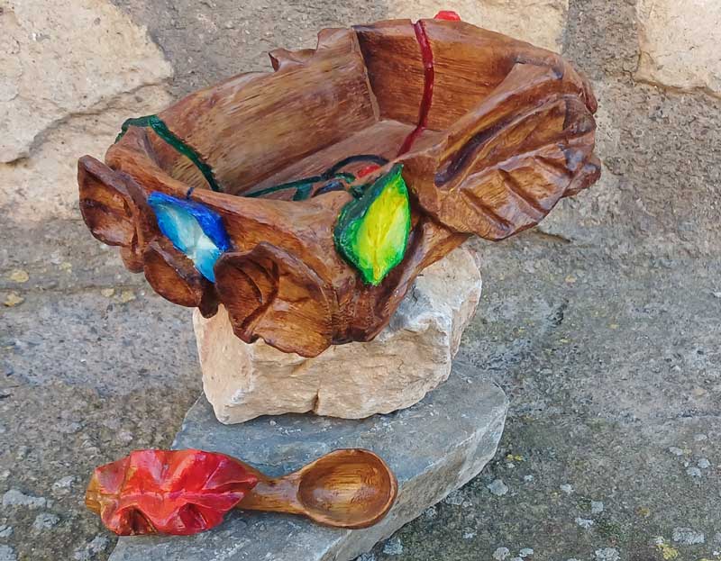 Cuenco y cuchara pequeña de Iroko Cuenco y cuchara pequeña de Iroko